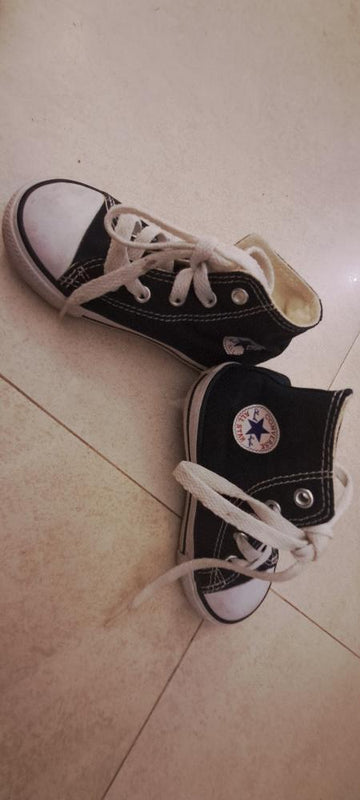 Converse Shoes / Size UK 7